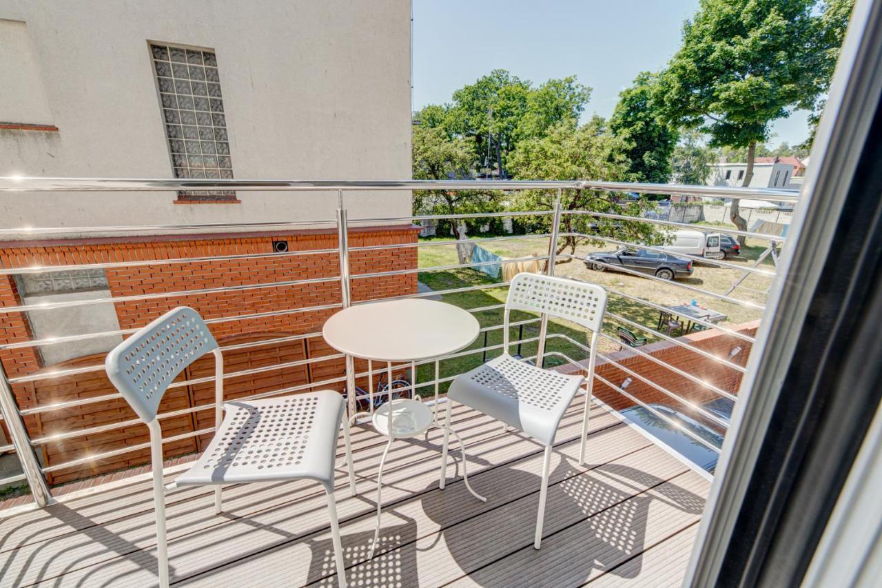 Pod Winogronem - Apartamenty Z Basenem I Wyzywieniem Pobierowo Ngoại thất bức ảnh