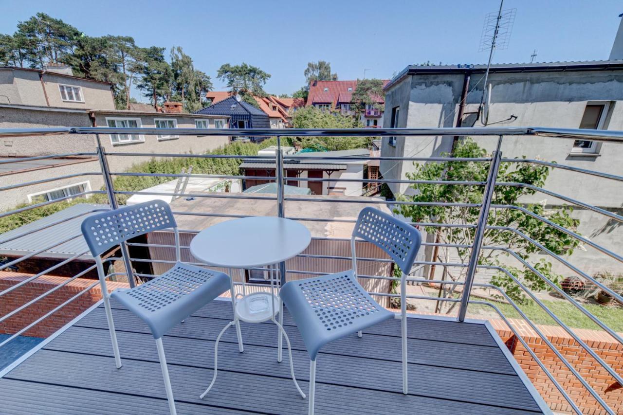 Pod Winogronem - Apartamenty Z Basenem I Wyzywieniem Pobierowo Ngoại thất bức ảnh