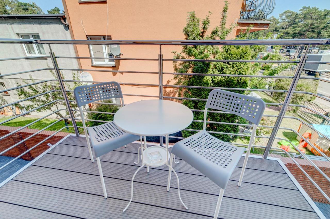 Pod Winogronem - Apartamenty Z Basenem I Wyzywieniem Pobierowo Ngoại thất bức ảnh