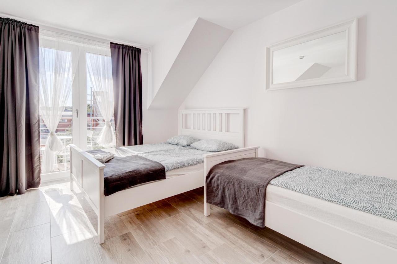Pod Winogronem - Apartamenty Z Basenem I Wyzywieniem Pobierowo Ngoại thất bức ảnh
