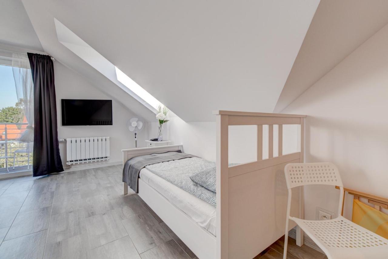 Pod Winogronem - Apartamenty Z Basenem I Wyzywieniem Pobierowo Ngoại thất bức ảnh