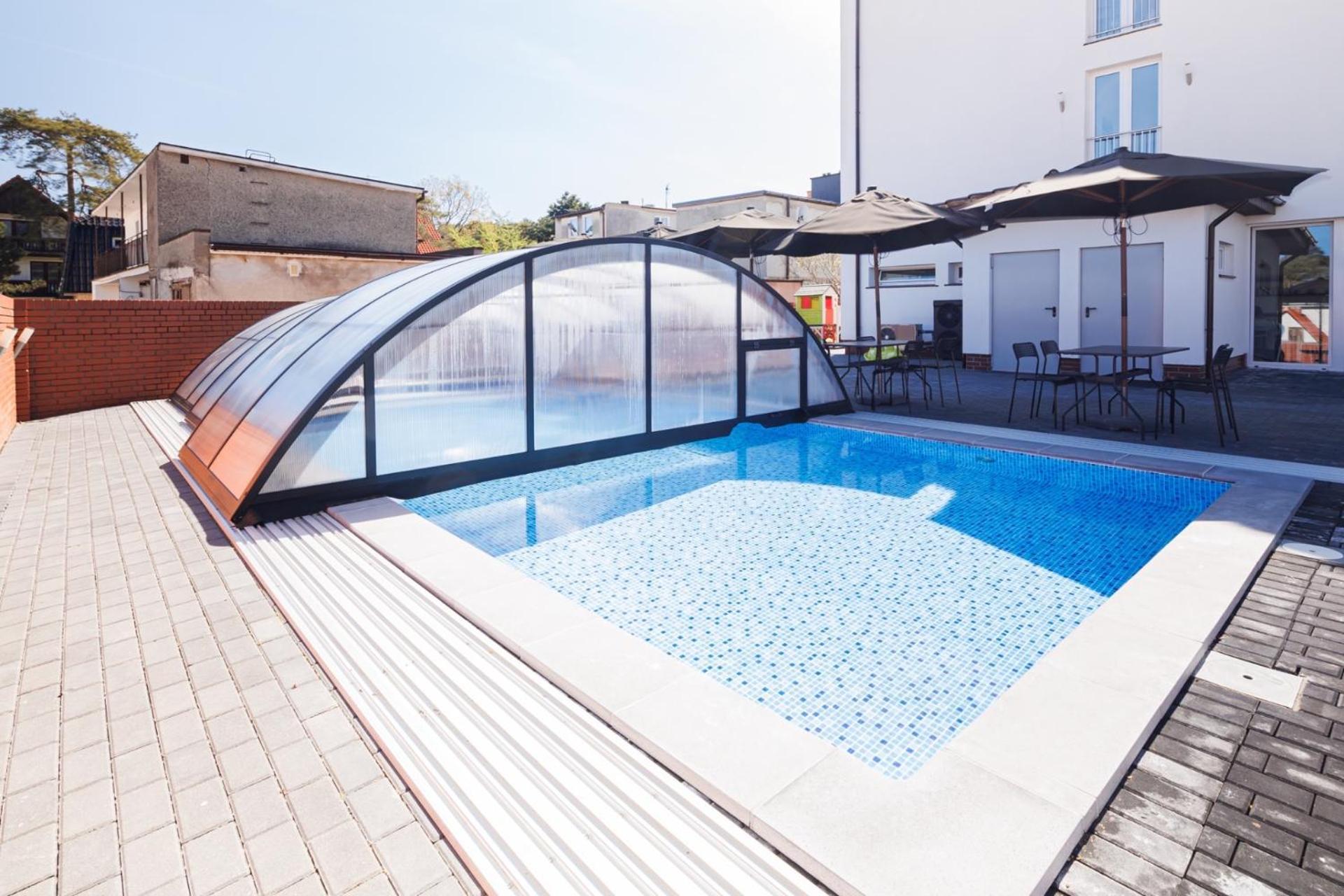 Pod Winogronem - Apartamenty Z Basenem I Wyzywieniem Pobierowo Ngoại thất bức ảnh