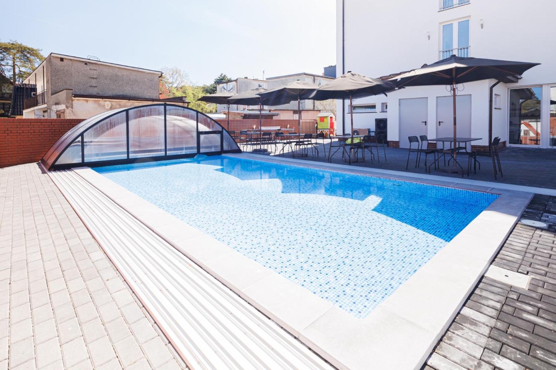 Pod Winogronem - Apartamenty Z Basenem I Wyzywieniem Pobierowo Ngoại thất bức ảnh